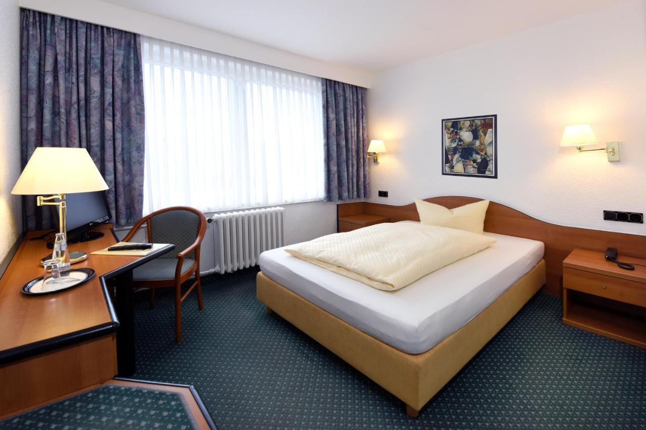 Lat Hotel & Apartmenthaus Berlin Eisenhüttenstadt Esterno foto
