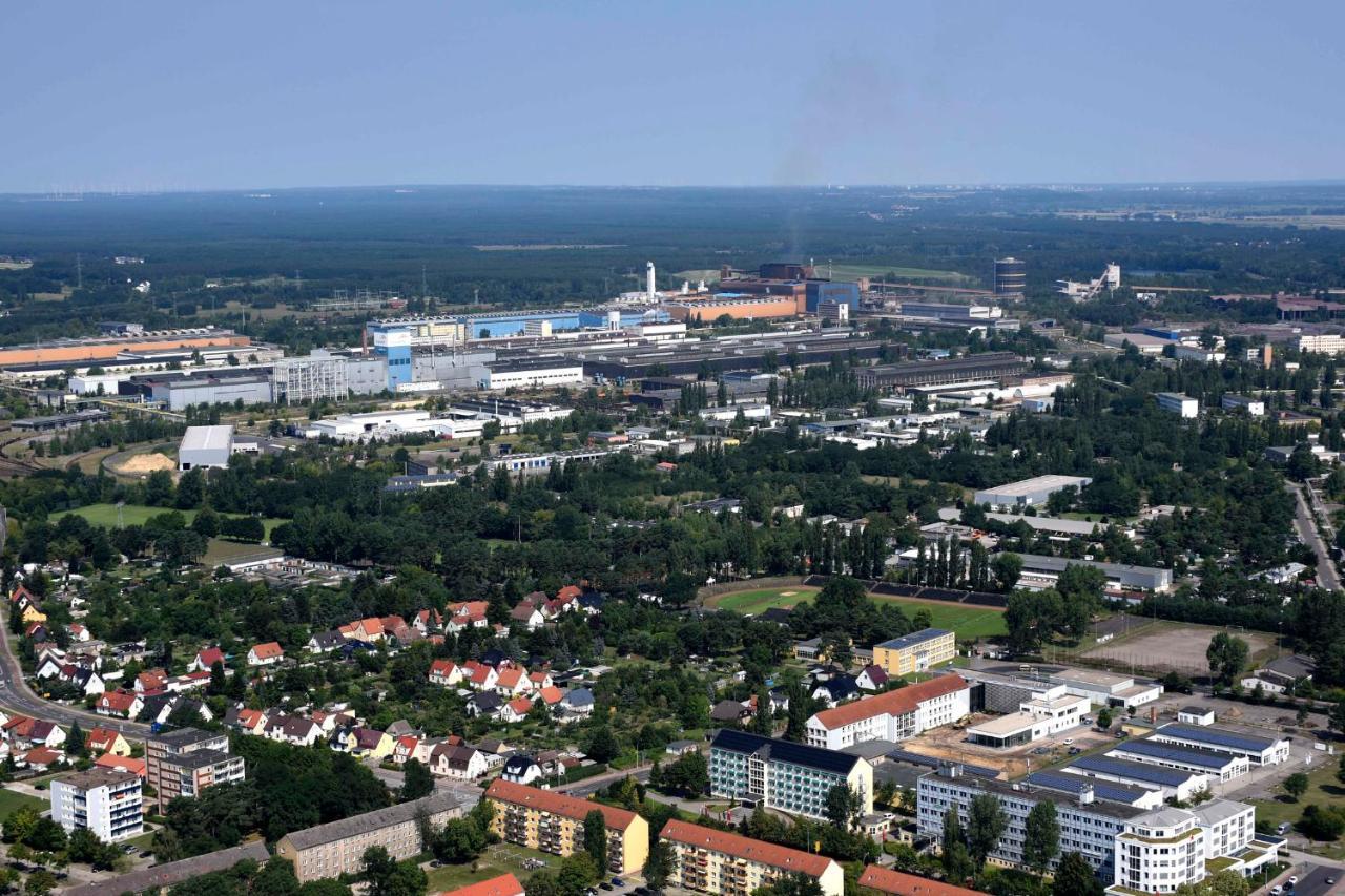 Lat Hotel & Apartmenthaus Berlin Eisenhüttenstadt Esterno foto